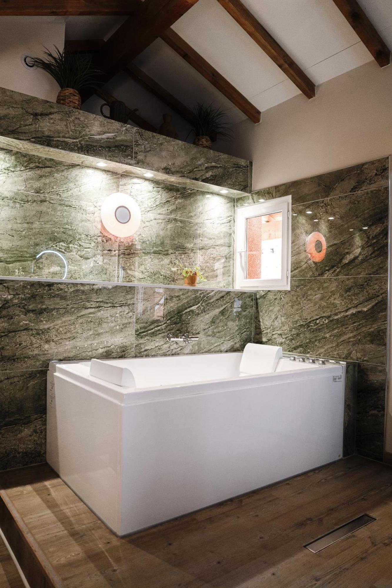 Appart Hotel Le 8 La Suite & Spa - Parking Gratuit - Macon Bagian luar foto